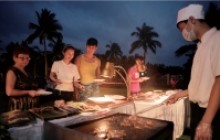 三亚天域度(dù)假酒店草坪(píng)BBQ